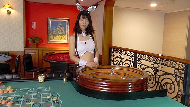 めっちゃ可愛い 現役グラビアクイーンの町本ゆうchanが都内のスタジオで全身体当たりで頑張りました！