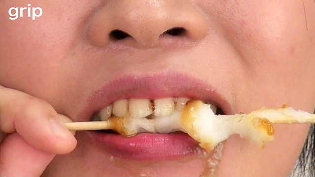 口腔咀嚼診察 粘膜剥き出し！！開口器美女 高沢沙耶