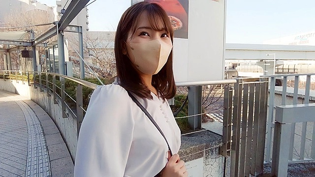 素人×地方妻 田舎の人懐っこい美人妻を媚薬で焦らして絶イキ中出し！！