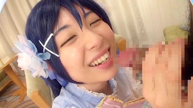 リアル素人ナンパ！日本最大級の某同人イベントで見つけた女の子達に声を掛け交渉生セックス！！～同人誌を買い漁るオタク女子やカメコに囲まれるコスプレイヤーはやっぱりエロかった！！！～