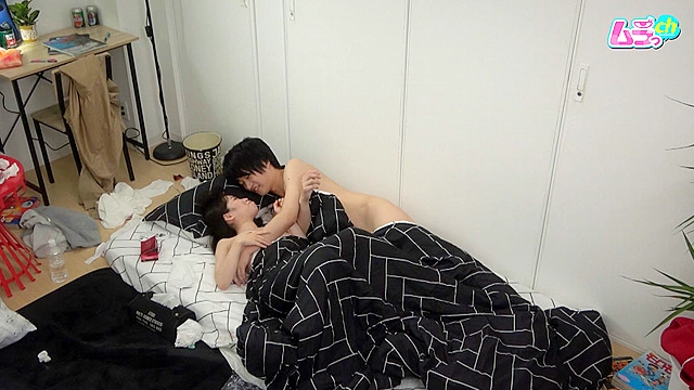 カップル○撮 寝坊したら授業をサボってセックスが当たり前の、堕落した大学生の日常性活
