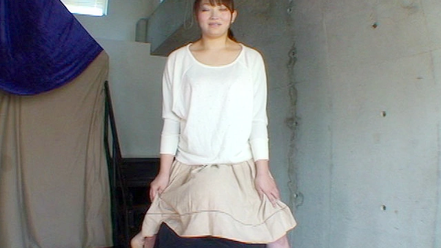 立ちクンニされながら質問に答える女【十一】