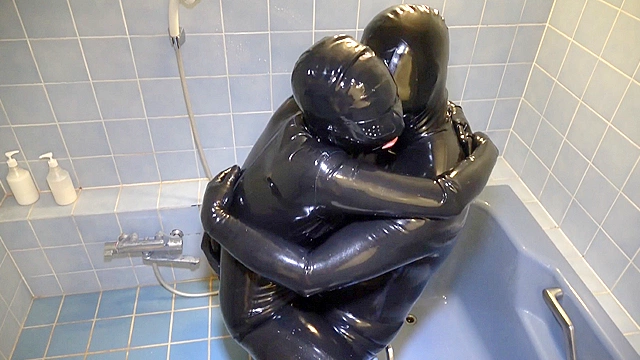 Rubber Fetish World～いきなりラバー！視界侵入たちまち挿入！～