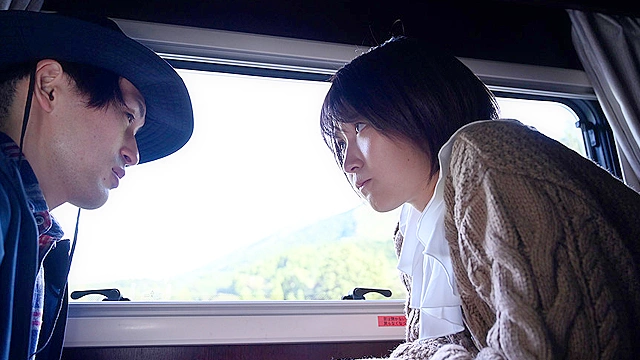 親友の彼女とキャンピングカー駆け落ちした週末、僕の人生で一番濃厚で充実した中出しSEXに蕩け堕ちた。深田結梨