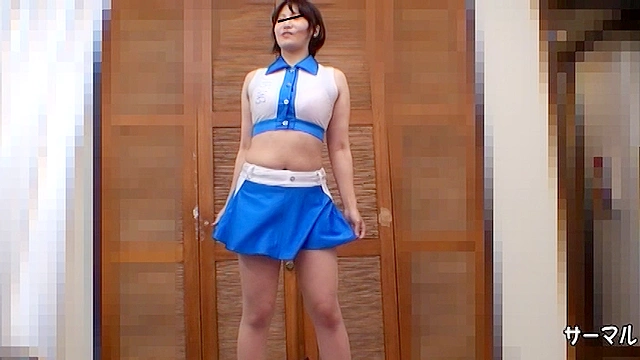 モデル吹き上げパンチラ
