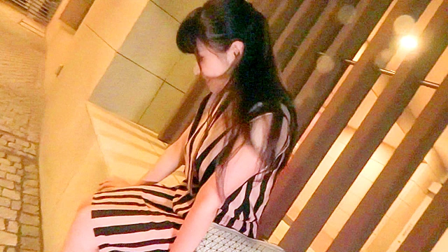 【縦横無尽に暴れるF乳】男を求めて吸い付く肉感ボディ！泥●爆睡する無防備な人妻にこっそり生・挿・入！！目覚めた瞬間からデカ尻振ってイキ喘ぐ中出しSEX！！