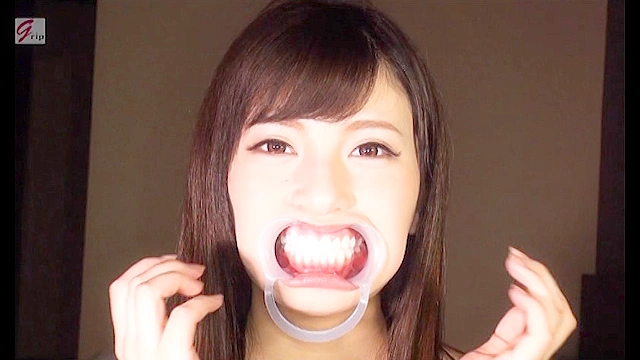 69mm長舌美形RQの美しきベロ＆口腔と陶酔の鼻フェラ接吻