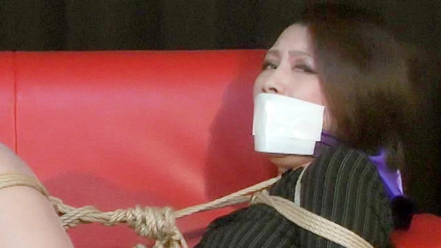 危機に陥った美人秘書 花森杏里の苦悩