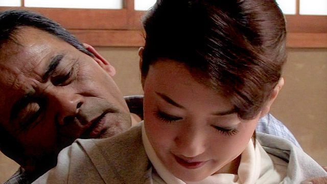 夫の上司・部下に抱かれ子作りしてしまった妻