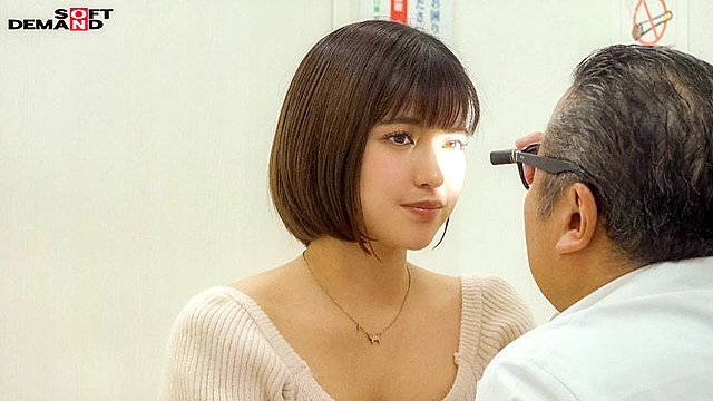 【キメセク健康診断】変態医師がこっそり媚薬を飲ませてガンギマリSEXしまくるドクハラの一部始終