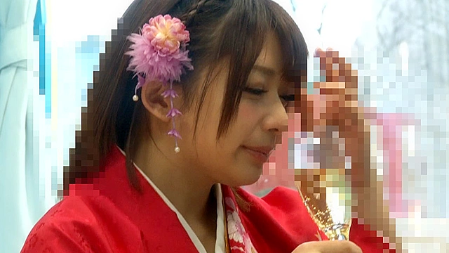 マジックミラー号に大学卒業式を終えたばかりの友達同士の男女が初乗車！Hなゲームでお互いのオナニーを見せ合ったら火が付いて“思い出SEX”までしてしまうのか！？
