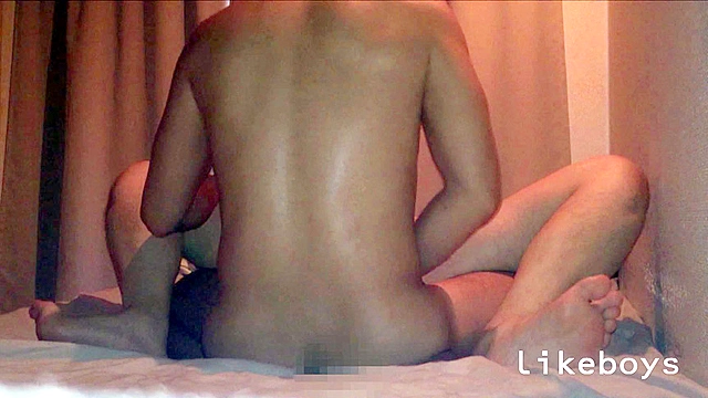投稿！自画撮りSEX！ りょうすけと彼氏のSEX！ Vol.12