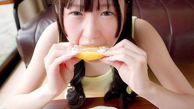 グラドルさんとレアプレイ（2）：レモン責め