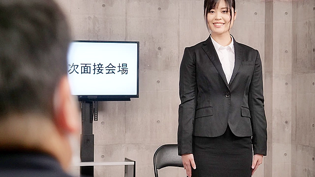 SEXが採用基準になった世界の就職面接