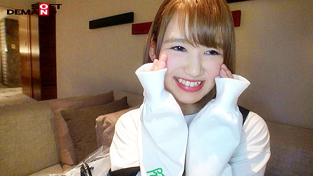 男の人全員にエロい目で見られたい！こう見えて性欲旺盛！超カワイイ原宿系ハーフの19才AV Debut 宮澤エレン