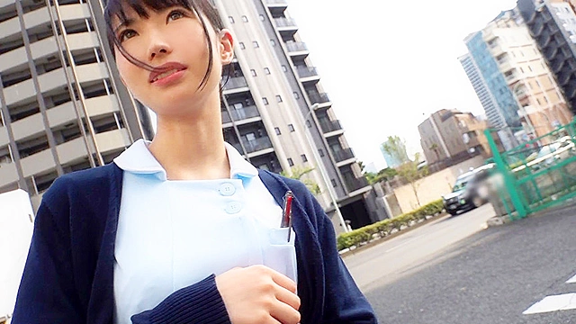 リアル白衣の天使ナースさんにインポで童貞に悩む男のオナニー介抱してもらいました！！ 美し過ぎる裸体のナースにギン勃ちしたチ○ポをズブリ！生中出しで童貞卒業させてくれました！
