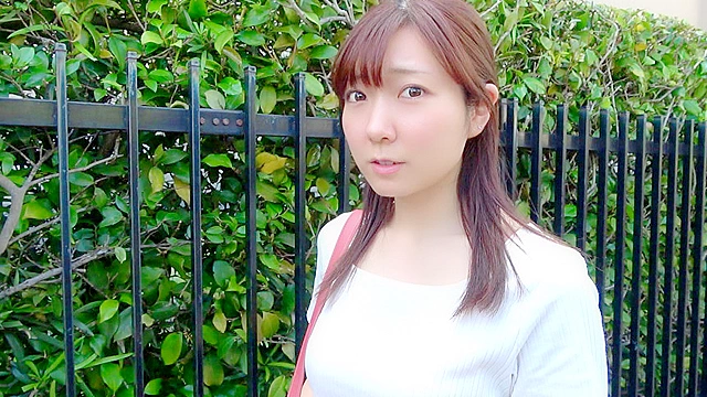 街角奥さん調査！突然ですが、「イッた」ことありますか？プロ（AV男優）を体験しませんか？ Complete Best