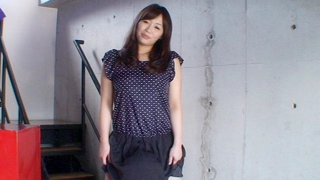 立ちクンニされながら質問に答える女【十】