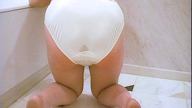 彼女たちが自分で撮った秘密のおもらし