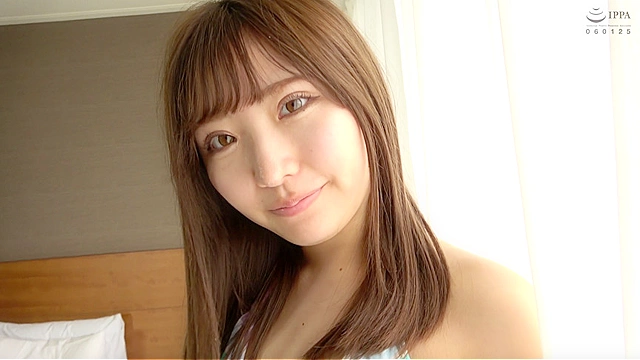 人気女優 里仲ゆいチャンを乳首攻めやバイブで極エロ攻め！