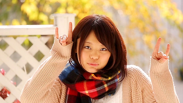 エグ過ぎる露出が秋葉原で超話題の着エロアイドルが禁欲生活に耐えきれず2年ぶりのセックス＆AVデビュー！ 青山未来