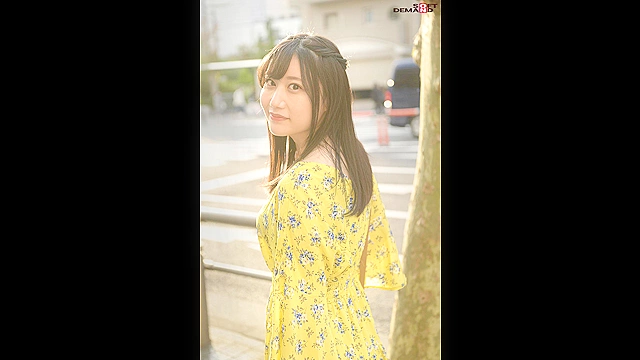 山梨の箱入り娘が人生初のラブホテルで戸惑い恥じらいイキまくり！！知らない快感を求めて豪邸を飛び出す1泊2日上京ドキュメント。 愛上みお（仮）
