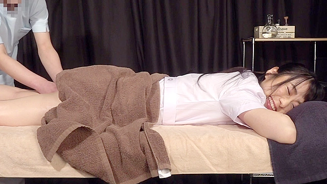 美人歯科衛生士を性感マッサージでとことんイカせてみた（2）