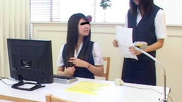 社内○撮 美人OLのデスク下に男性社員が共謀しパンチラ映像を撮りまくった集団○撮 総集編