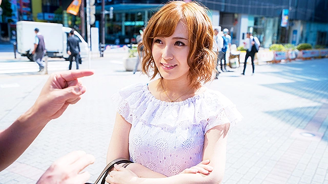 シロウトさんに素股のお願い！素股だけ！！ね？入れないから！と擦り付けた結果。感じてきたところに一撃！ズボッと入れちゃいました！！12名