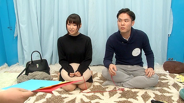 マジックミラー号 恋人が欲しい素人ユーザー3名と学園祭に居た新たな恋をしたい女子大生が本気のお見合い大作戦！男3名の中から1名を選び「見つめ合い、キスをして、欲情…」2人っきりで燃え上がり、その場で「出会って即SEX」に至るまでを全てお見せします！！2