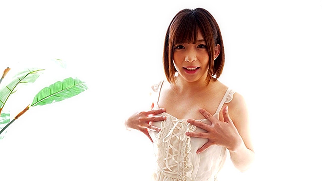 【舌ベロ】大人気女優 麻里梨夏チャンの極上舌ベロでバナナ舐め！