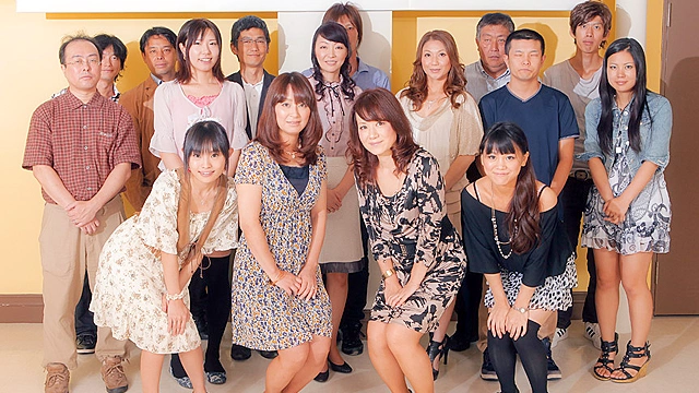 同窓会スペシャル300分24名 久し振りに再会したクラスのマドンナ【美熟女】と懐かしさとお酒の勢いでエッチな事しちゃいます！！