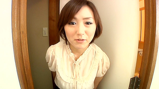 お母さんがオシッコ手伝ってあげる3