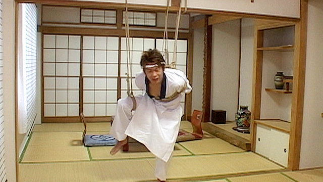 板前を徹底的にしごく！口に魚、尻穴にすり棒、一人前への道！！