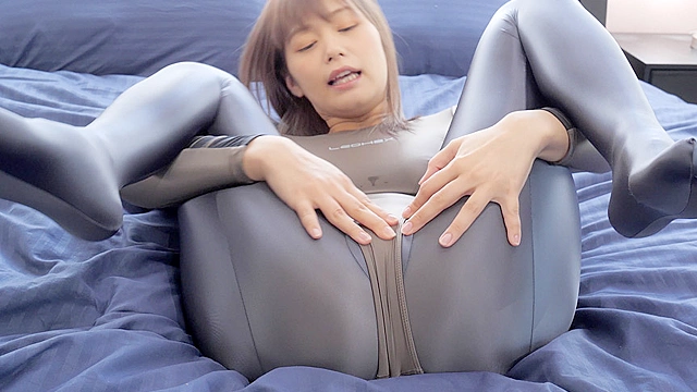 大人気女優 紺野ひかるちゃんの競泳水着LEOHEXくすぐり！！！
