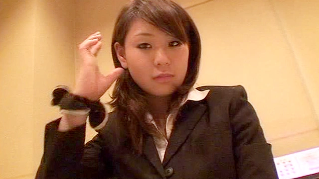 ミ○シィで出会ったリクルートスーツの女を騙して浣腸してウンコしてる姿を無理矢理撮影してみた