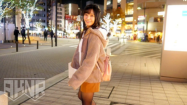 【爆イキちゃん 玲21歳 声優志望】 上京1年、経験人数8人 丁度心地よいくらいの可愛い女の子 【欲望SEXフルコース】耳舐めで秒イキ潮・濃厚接吻・手足拘束地獄突きSEX・イキっぱなしのフルコースを召し上がってね
