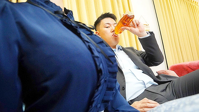 地味な経理担当の隠れ巨乳に性欲が爆発、「終電ないなら…始発まで泊っていきますか…」金曜の深夜から月曜の朝までヤリまくった3日間 入田真綾