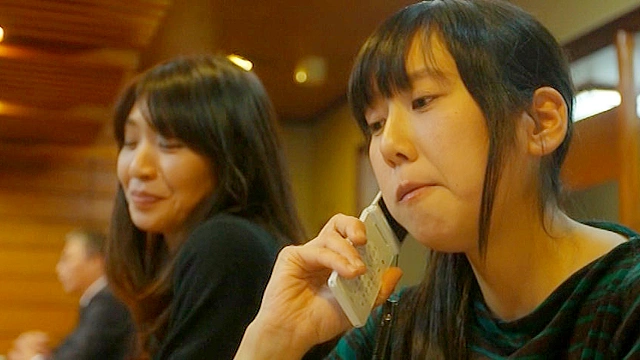 崖っぷちの熟女たち