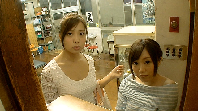 一度はやりたい女子大近くの銭湯の番台