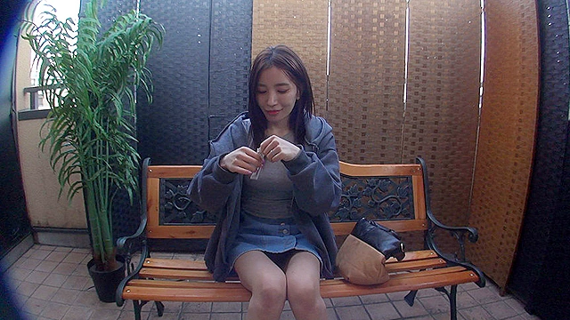 人妻屋外媚薬悶絶アクメオナニー○撮