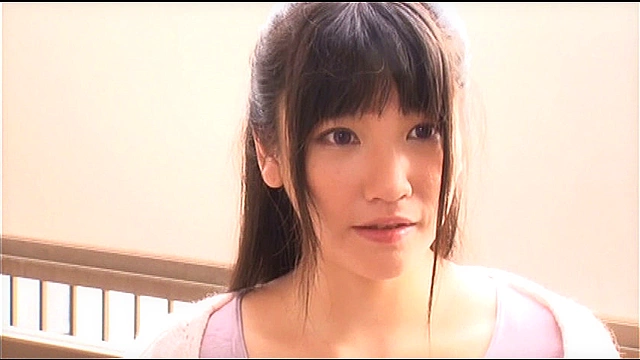 壁越しでも聞こえてくる隣の奥さんの喘ぎ声を注意すると恥ずかしそうに謝りに来たので押し倒したら拒みつつも全身ビクビクでイキまくった2