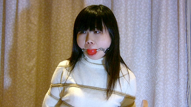 ○禁隷嬢 志乃 黒いブーツと猿轡