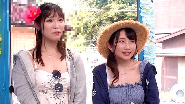 真夏のビーチ！ビキニ映えギャル限定 勝ったら賞金10万円 負けたら待ったなし即ハメ中出し野球拳！水着ごしに分かるエチエチおっぱいと真夏のガード緩めな膣粘膜を賭けてアウト！セーフ！ヨヨイのヨイ～♪撮って出しマジックミラー号～ことね・つむぎ編～