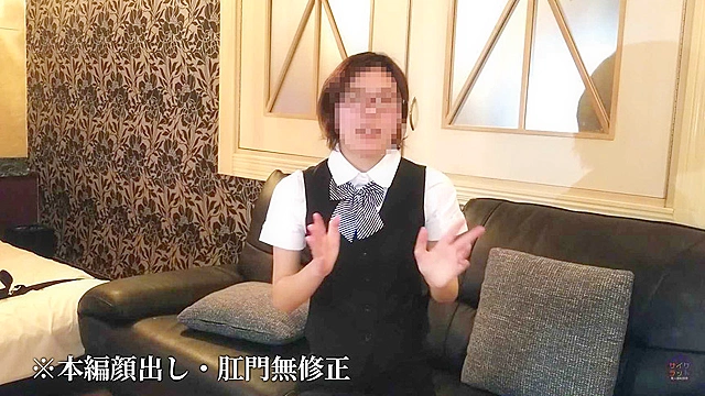 下品ながに股ポーズでうんちとおならをする素人女3 たまき23歳