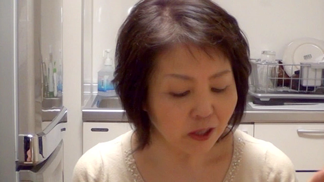 六十路嬲り中出し三昧 ～現役続行中の淫乱老婆～