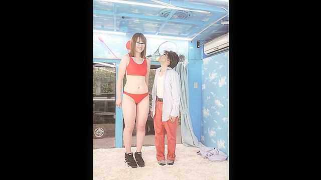 マジックミラー号の天井に頭がついちゃう！2 高身長アスリート女子がチビ男相手に初めてのバックブリーカーフェラ、逆駅弁FUCKチャレンジ