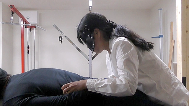くすぐりの効く拘束方法で仮面女子にくすぐられ苦しみました！byAV撮影松下一夫塾