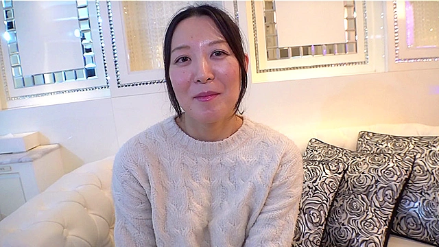 藤よしみ 40歳 中出し熟女