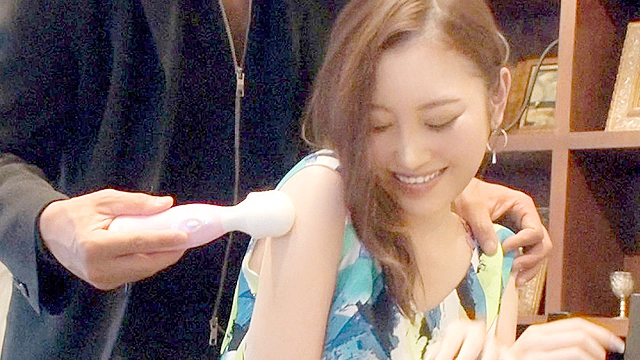人妻ナンパ自宅中出しBEST vol.04 32人の欲求不満なセレブ人妻が妊娠覚悟で生ハメ中出し！！